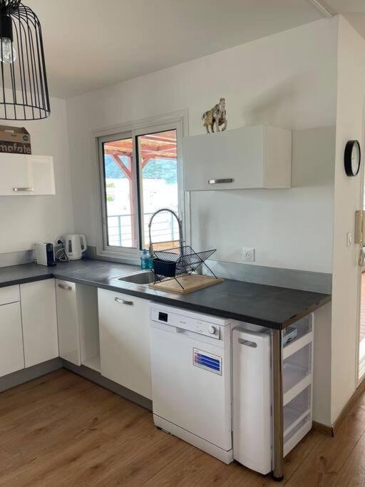 Rare ! Spacieux T3 En Roof-Top Au Barachois - 2 Ch Climatisees - 6 Couchages - Proche Aeroport Сен-Дені Екстер'єр фото