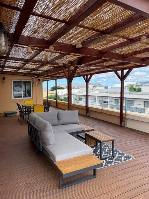 Rare ! Spacieux T3 En Roof-Top Au Barachois - 2 Ch Climatisees - 6 Couchages - Proche Aeroport Сен-Дені Екстер'єр фото