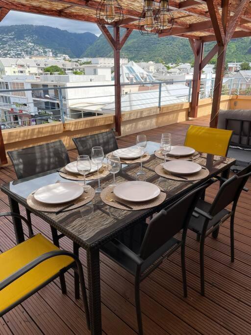 Rare ! Spacieux T3 En Roof-Top Au Barachois - 2 Ch Climatisees - 6 Couchages - Proche Aeroport Сен-Дені Екстер'єр фото