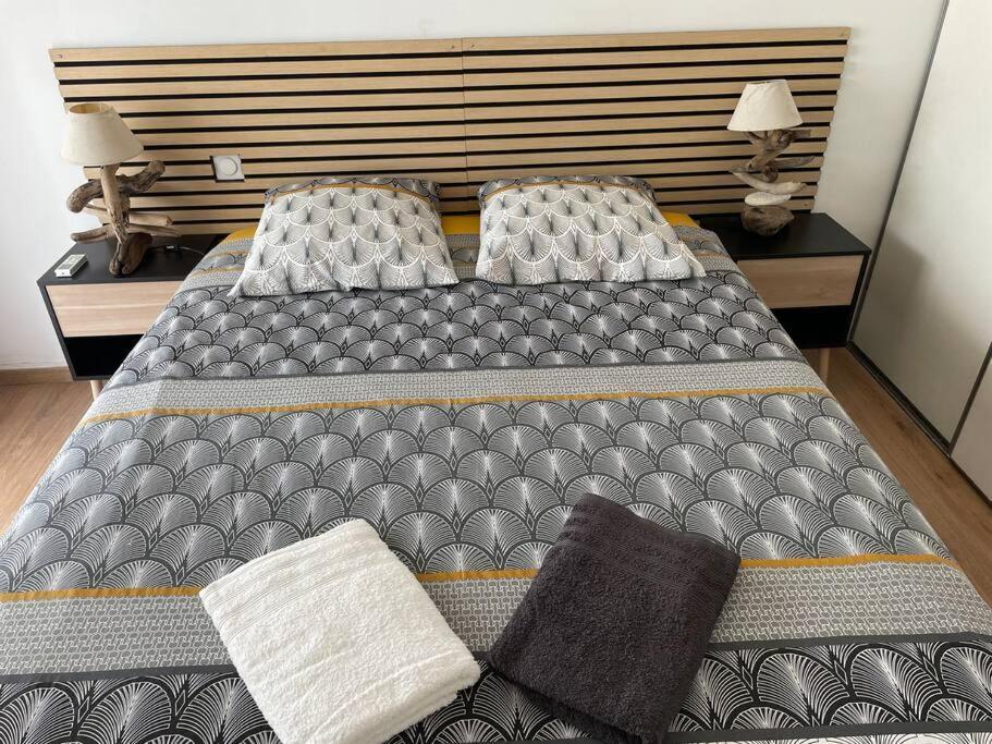 Rare ! Spacieux T3 En Roof-Top Au Barachois - 2 Ch Climatisees - 6 Couchages - Proche Aeroport Сен-Дені Екстер'єр фото